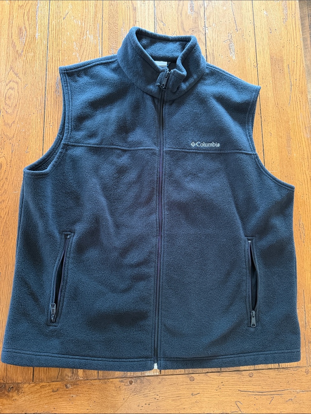 Columbia Men's Black Full-Zip Fleece Vest